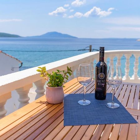 Apartmani Noris Martinšćica المظهر الخارجي الصورة